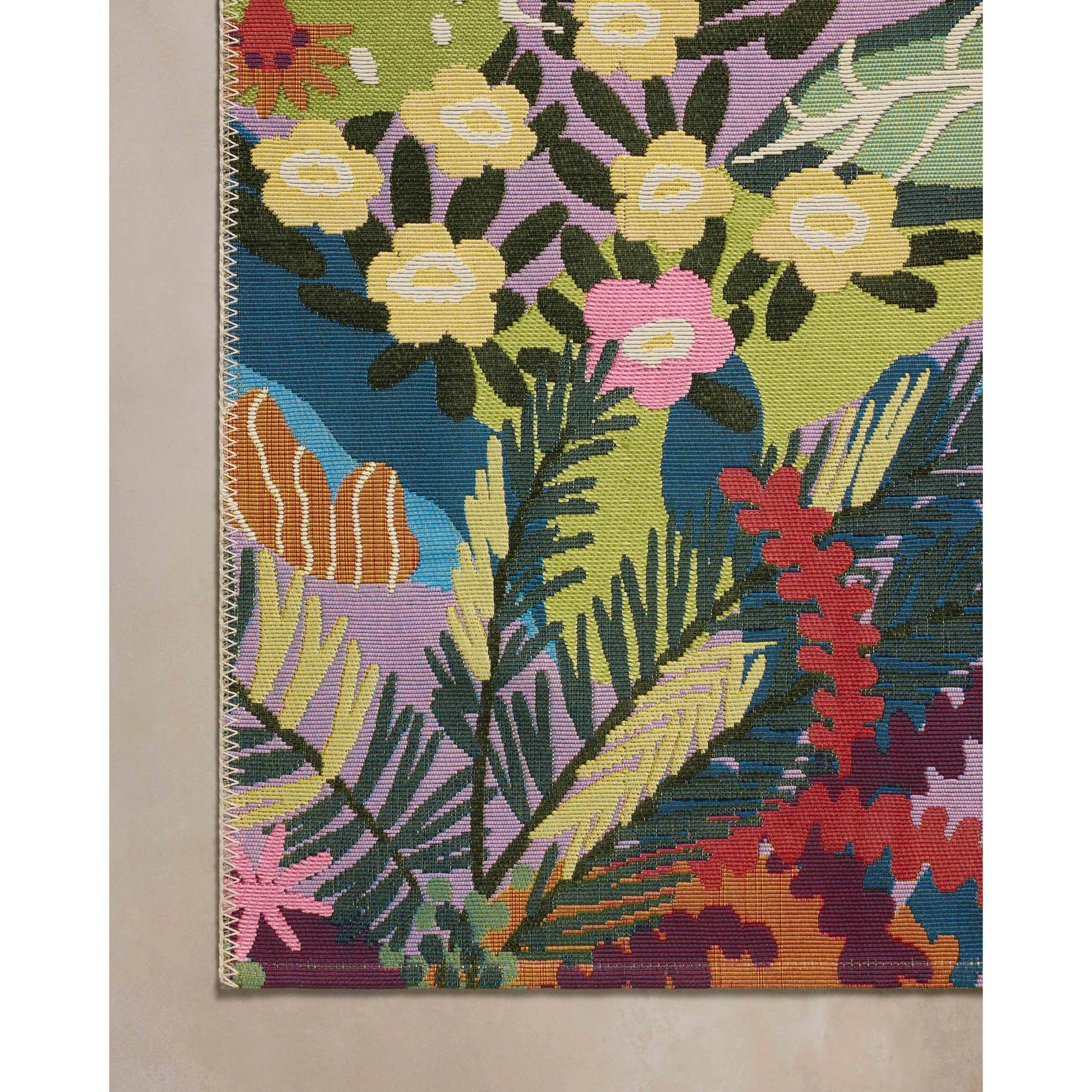 Botanical BOT-05 Indoor/Outdoor Rug by Loloi in multi. Made from polypropylene, polyester in a unique style.