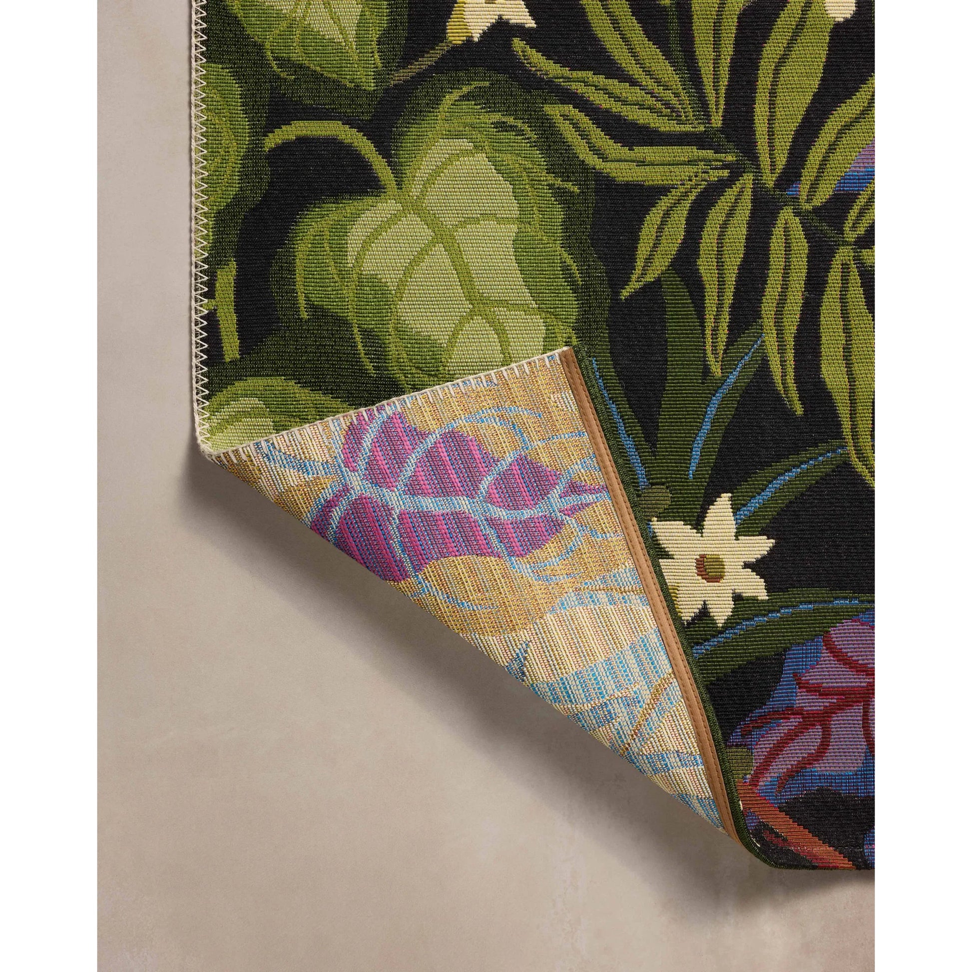 Botanical BOT-06 Indoor/Outdoor Rug by Loloi in onyx, multi. Made from polypropylene, polyester in a unique style.