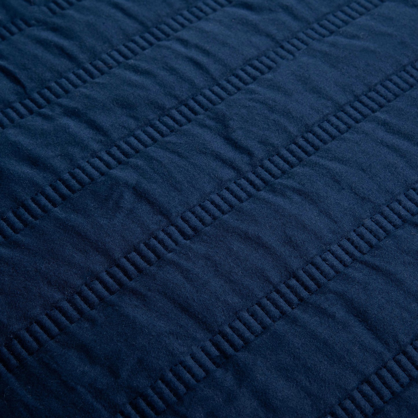 004 SI-2145245,SI-2145246 | Closeup | Guam Bedding by HedgeApple Essentials. Made from polyester, cotton sateen ( cotton) in a modern style.