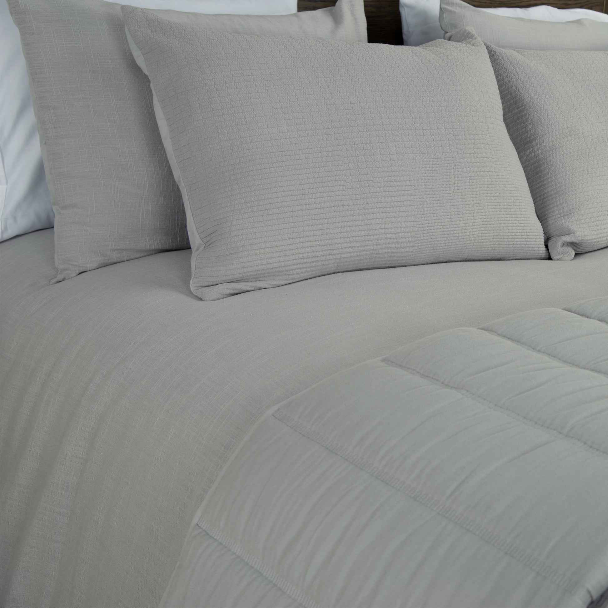 Davison Bedding by HedgeApple Essentials. Made from unique in a modern style.