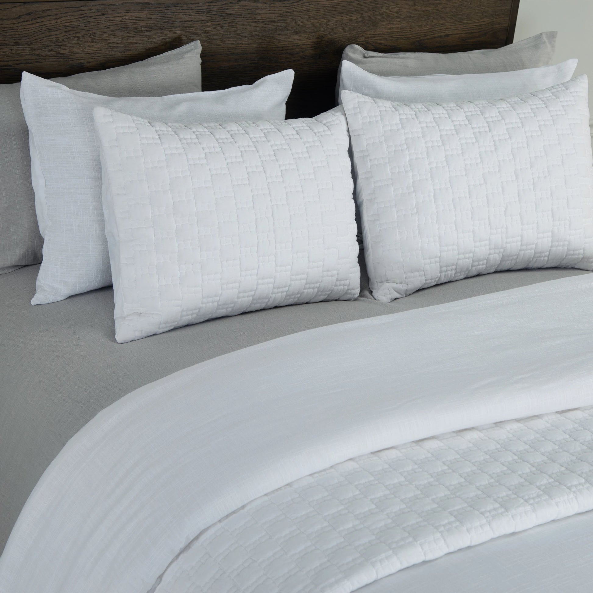 Davison Bedding by HedgeApple Essentials. Made from unique in a modern style.