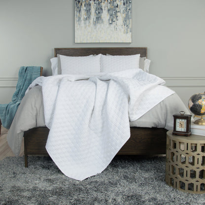 Davison Bedding by HedgeApple Essentials. Made from unique in a modern style.