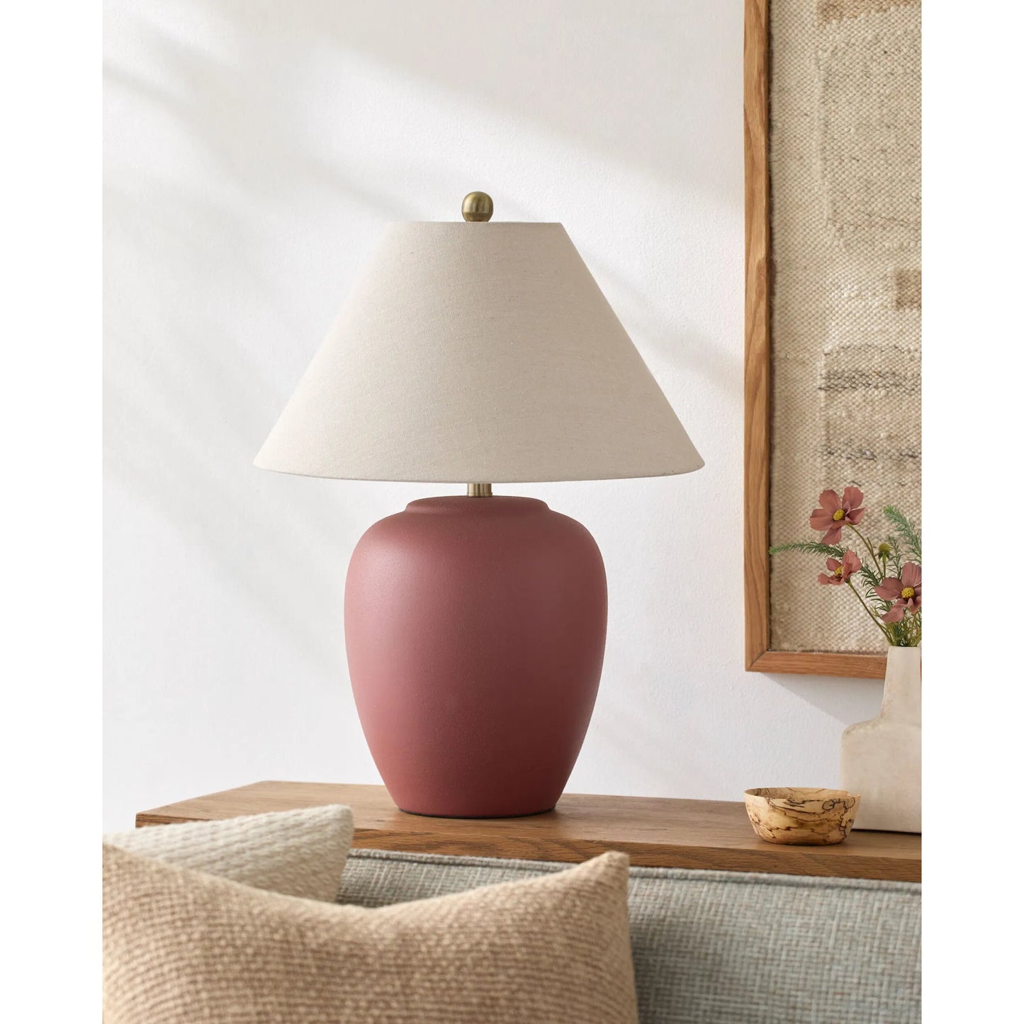 015 SI-2257630 | Lifestyle | Bastillen Table Lamp by Livabliss. Made from ceramic, linen, iron in a modern style.