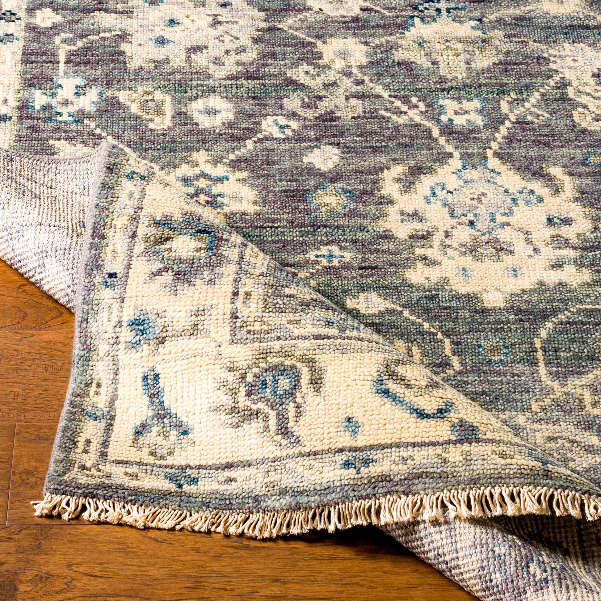 Biscayne Rug - 25942 by Surya in charcoal, black. Made from unique in a unique style.
