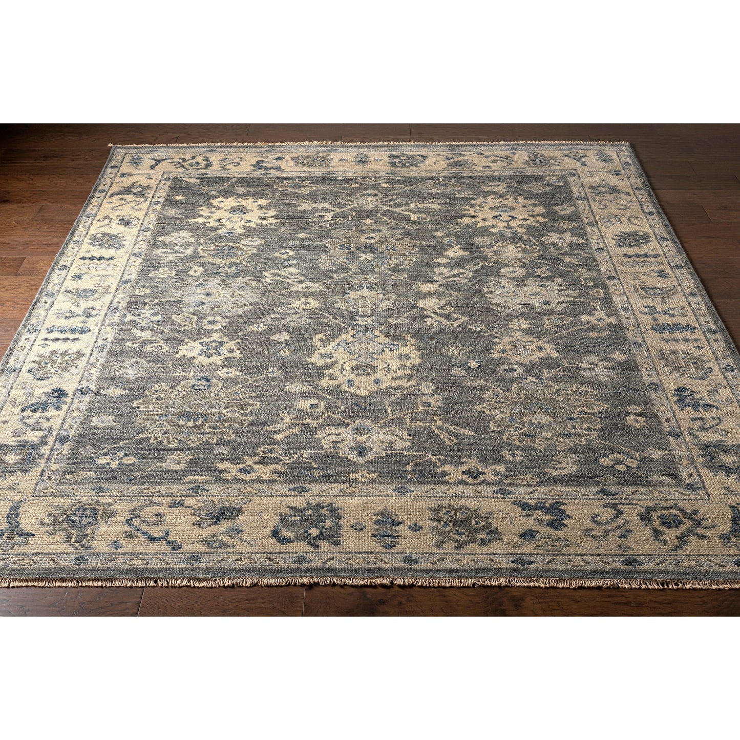 004 SI-1877820,SI-1877821,SI-1877822,SI-1877823,SI-1877824,SI-1914171 | Closeup | Biscayne Rug - 25942 by Surya in charcoal, black. Made from unique in a unique style.