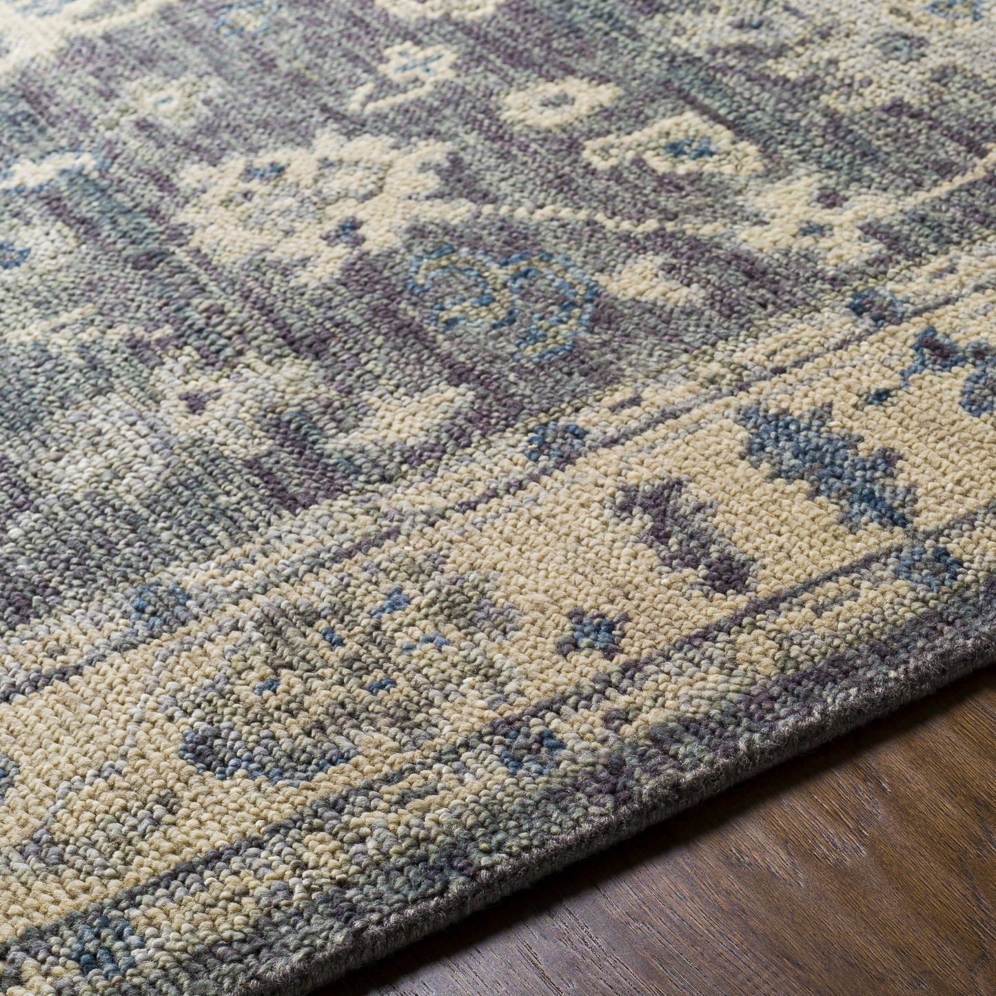 005 SI-1877820,SI-1877821,SI-1877822,SI-1877823,SI-1877824,SI-1914171 | Closeup | Biscayne Rug - 25942 by Surya in charcoal, black. Made from unique in a unique style.