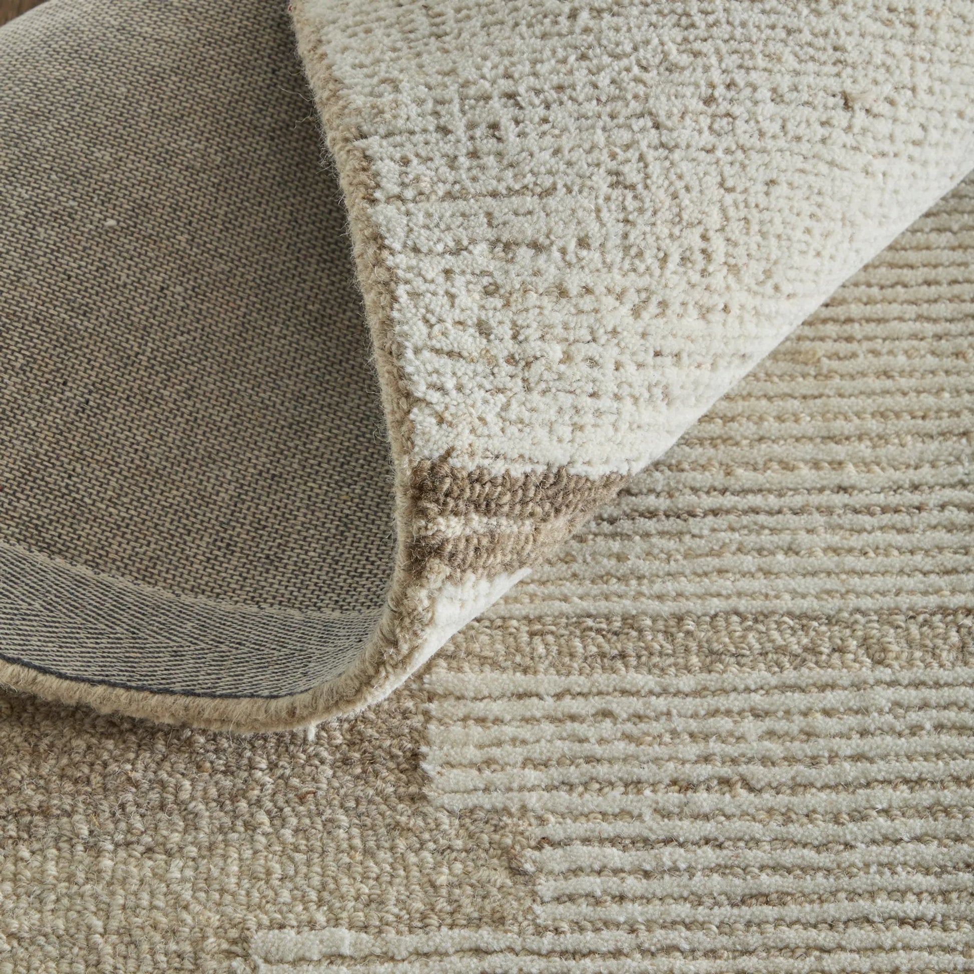 Winston Geometric WNS8B01F Rug by Feizy. Made from wool in a unique style.