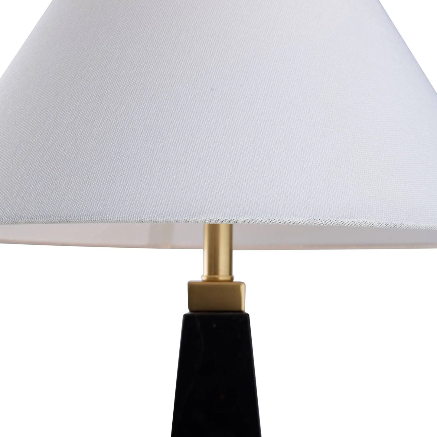 004 SI-2533891 | Closeup | Oscar Table Lamp by Chelsea House in black, gold and natural black, antique brass. Made from unique in a unique style.