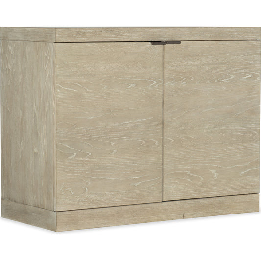 Cascade File Cabinet by Hooker Furniture in terrain. Made from oak veneers in a cottage & farmhouse style.