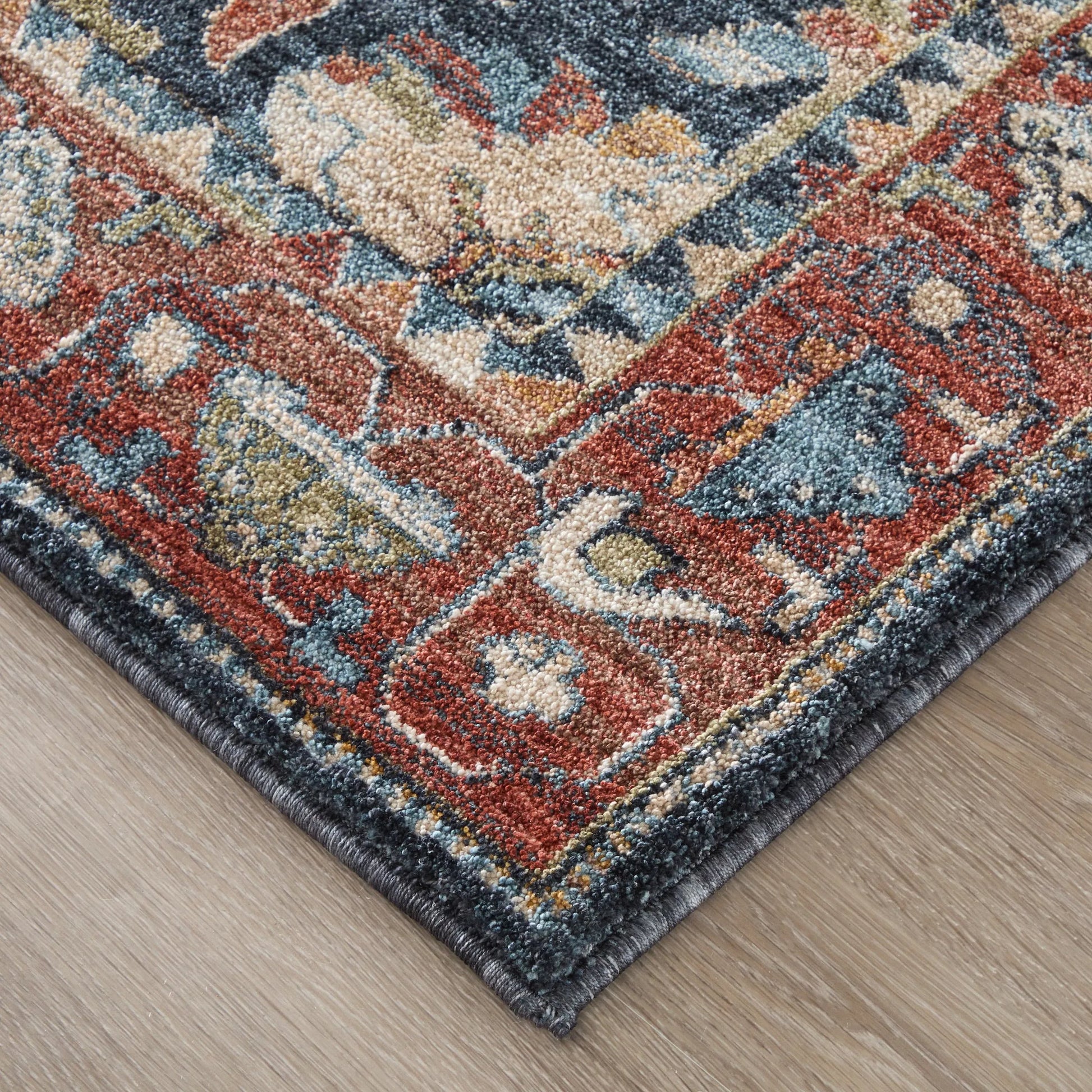 Pearson Traditional PRS39SGF Rug by Feizy. Made from polyester in a unique style.