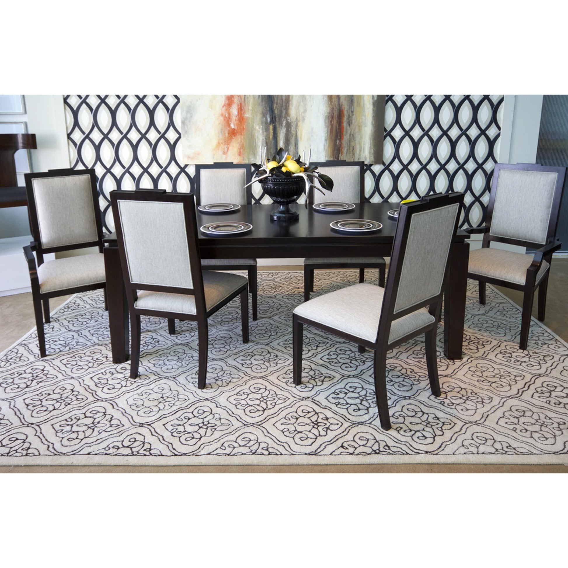 Modern Classics Rug - 220 by Surya. Made from 100% new zealand wool in a unique style.