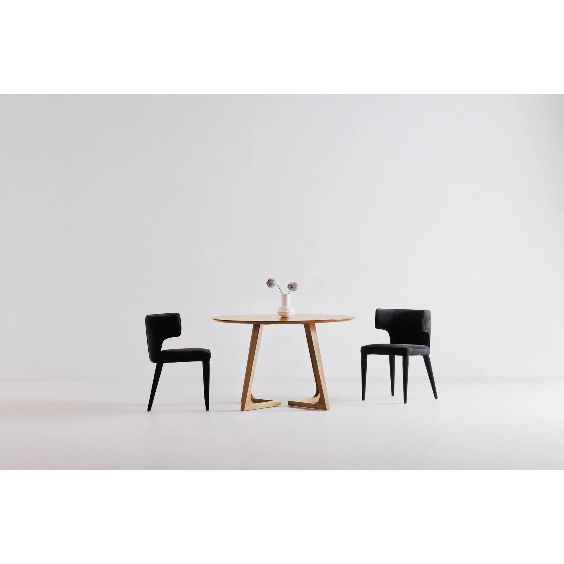 Godenza Round Dining Table Oak by Moe's Home Collection in natural. Made from solid oak in a transitional style.