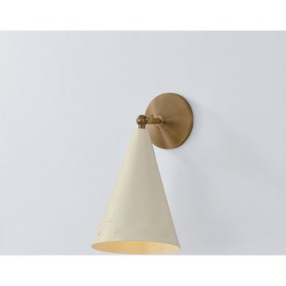 Pawley Wall Sconce by Hudson Valley in historic bronze, soft sand. Made from steel in a transitional style.