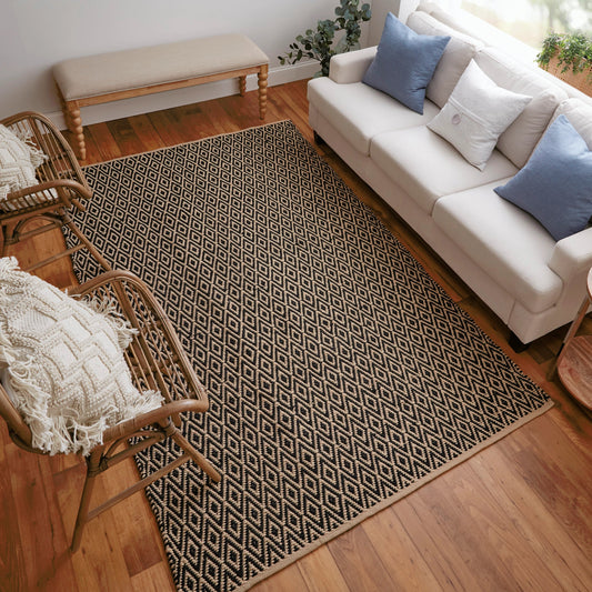 Norrington Transitional Diamond Rug - I0521 by Feizy. Made from polyester in a unique style.