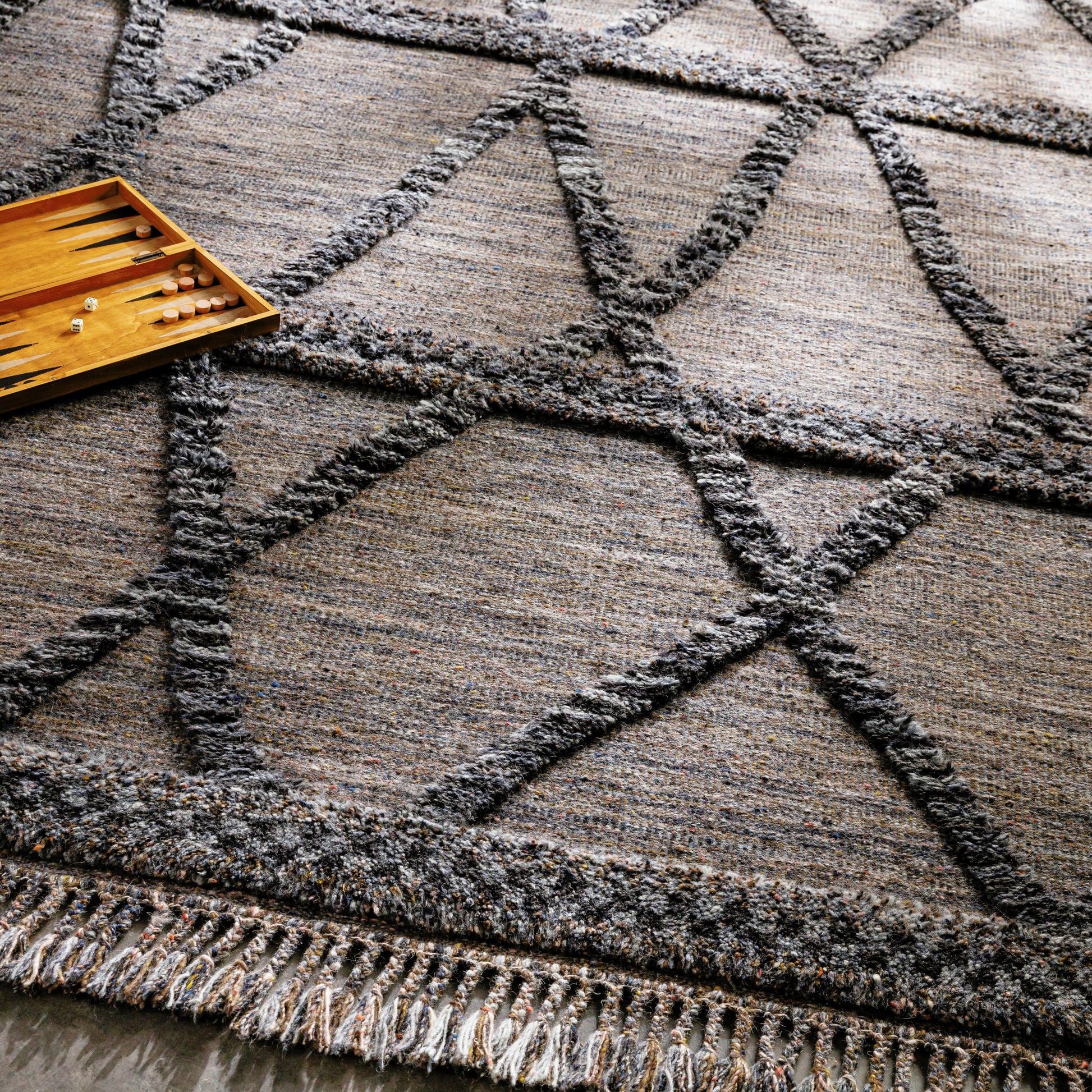 Cadiz Rug - 29476 by Surya in black, gray, charcoal, dark brown, olive, light gray. Made from 100% wool in a unique style.