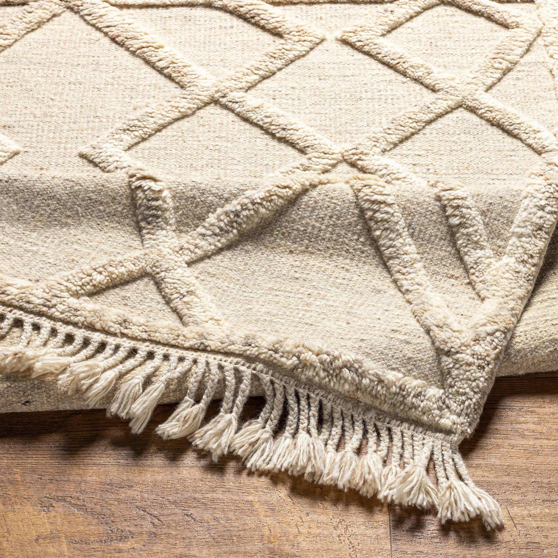 Cadiz Rug - 29477 by Surya in light beige, medium gray, cream. Made from unique in a unique style.