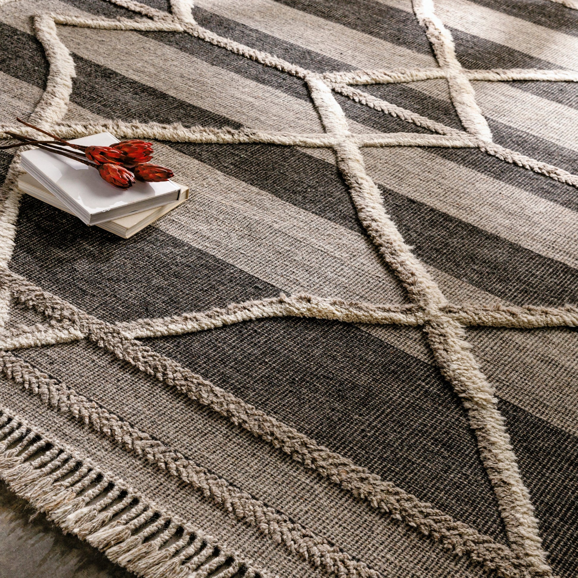 Cadiz Rug - 29478 by Surya in gray, black, cream. Made from 100% wool in a unique style.