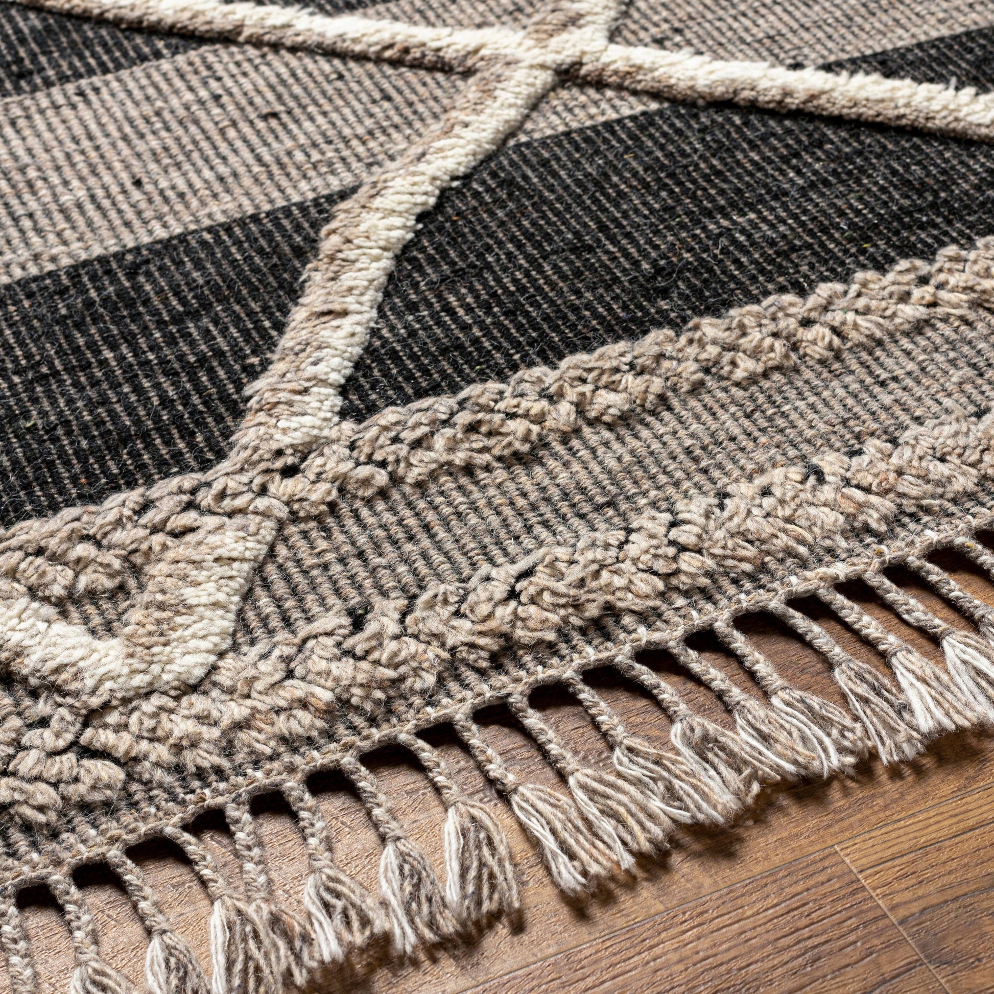 Cadiz Rug - 29478 by Surya in gray, black, cream. Made from 100% wool in a unique style.