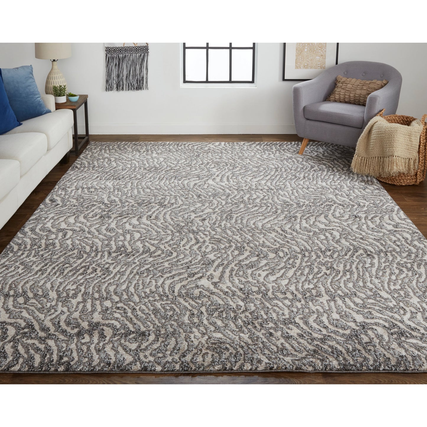 013 SI-1942566,SI-1942567,SI-1942570,SI-1942571,SI-1942574 | Lifestyle | Vancouver Transitional Rug - 39FJF by Feizy in gray, taupe, ivory. Made from 74% polypropylene frieze, 26% high bulk polyester in a unique style.