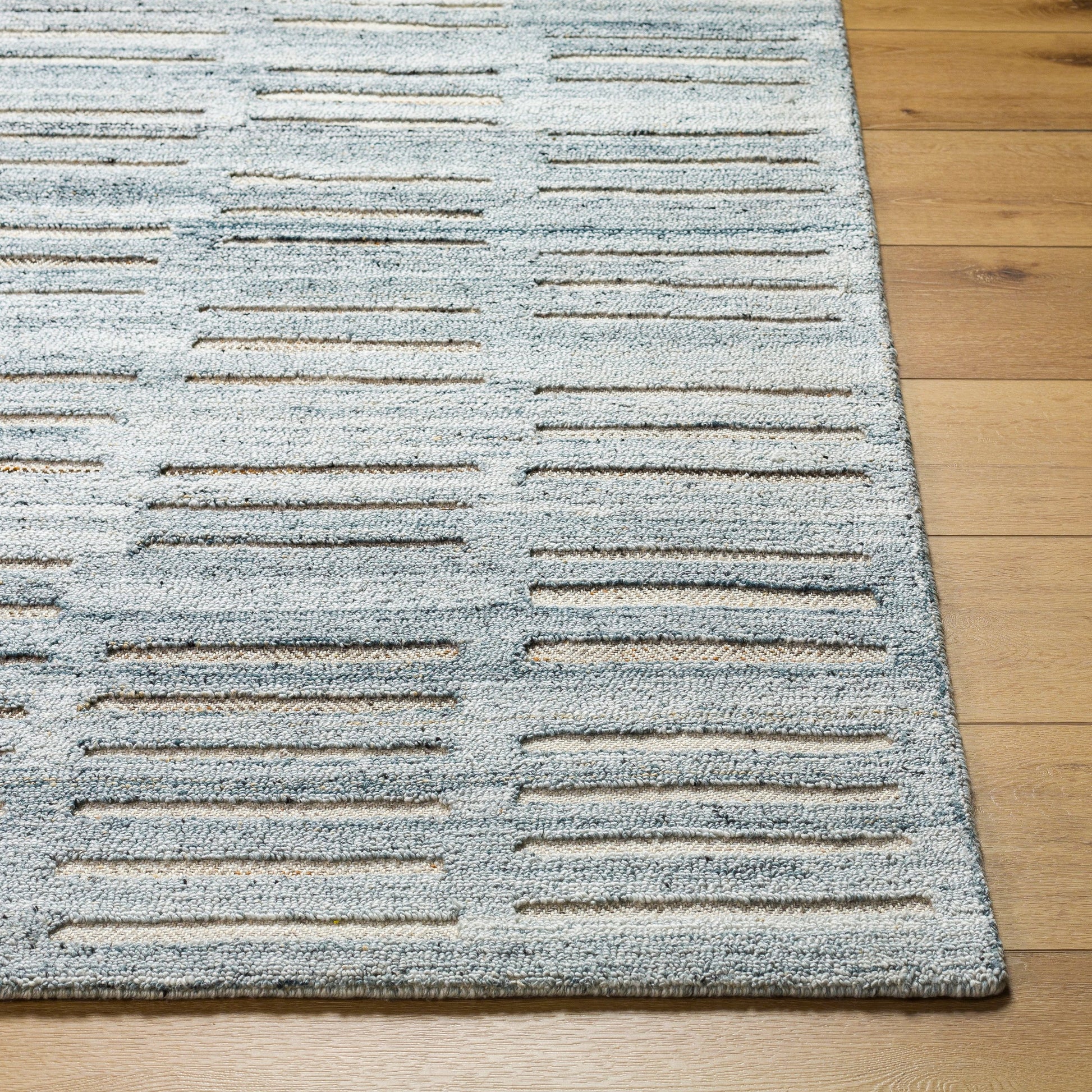 Calgary CGR-2306 Rug by Surya in pale blue, dark blue, white, ice blue, light beige. Made from 100% recycled pet yarn in a unique style.