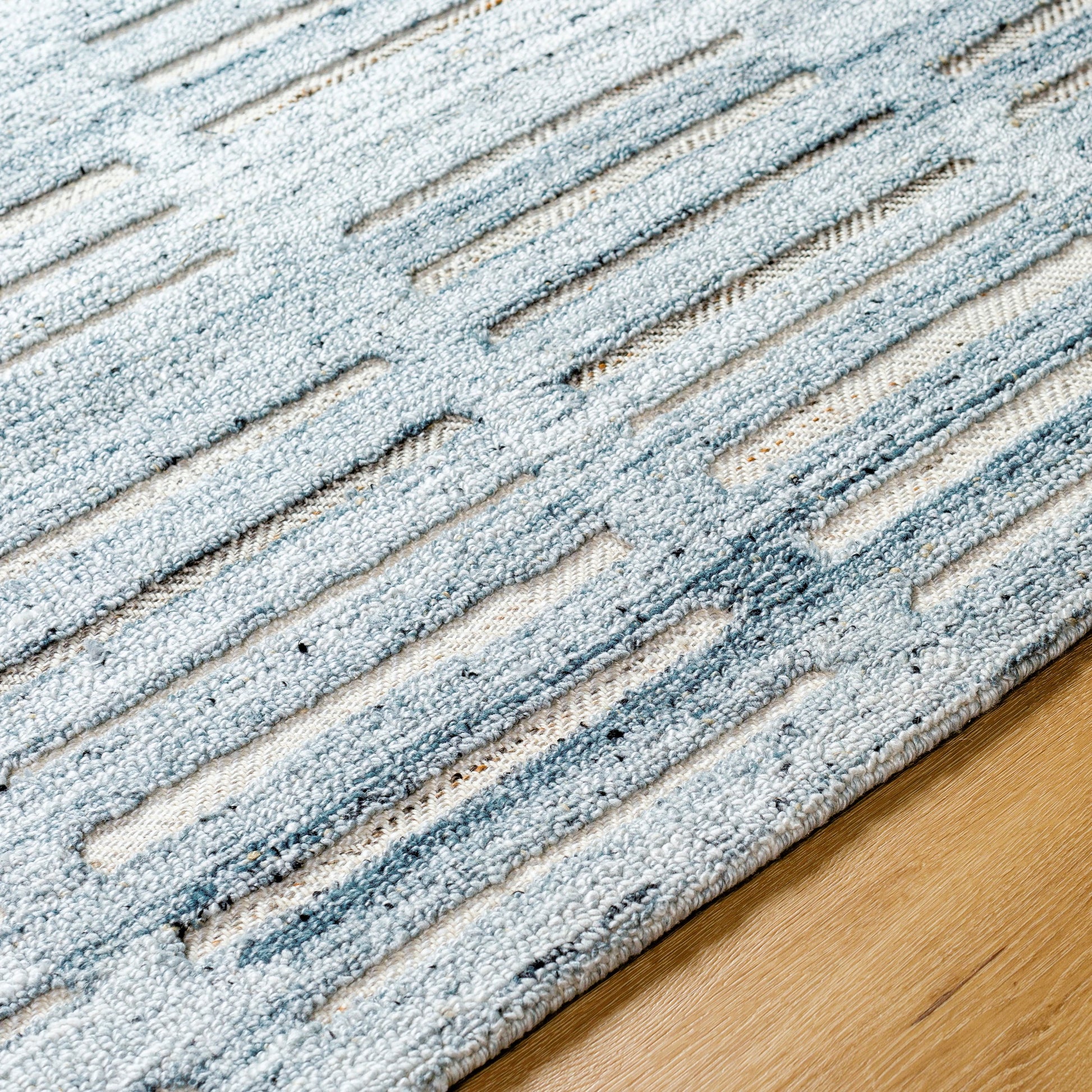 Calgary CGR-2306 Rug by Surya in pale blue, dark blue, white, ice blue, light beige. Made from 100% recycled pet yarn in a unique style.
