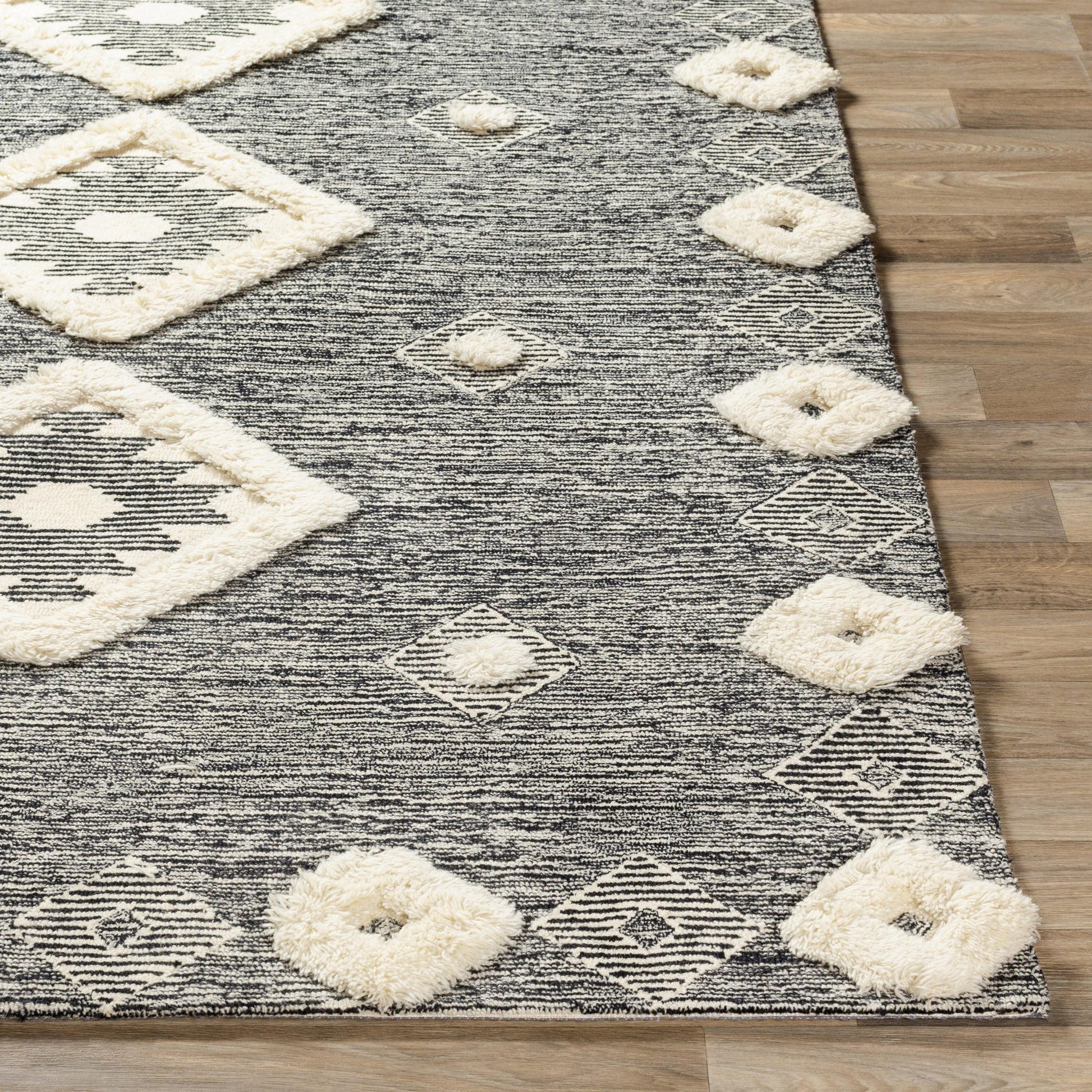 Cherokee Rug - 23799 by Surya. Made from 100% wool in a unique style.