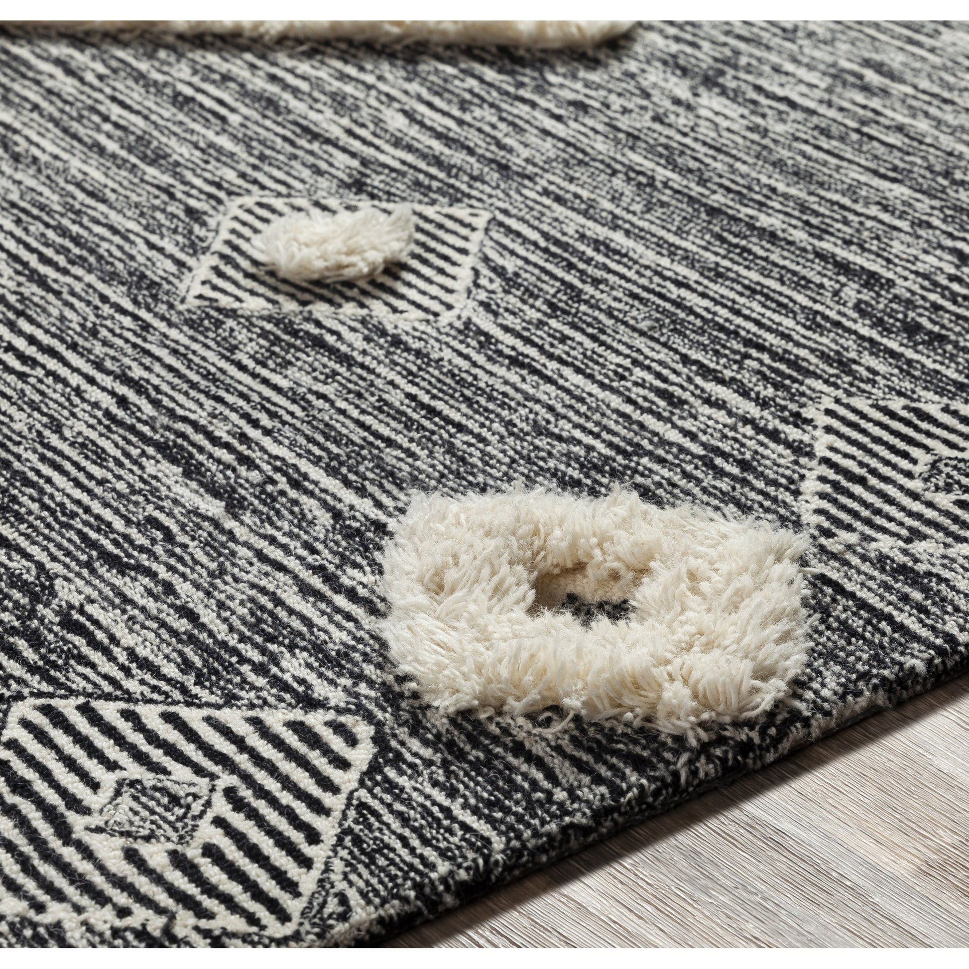 Cherokee Rug - 23799 by Surya. Made from 100% wool in a unique style.