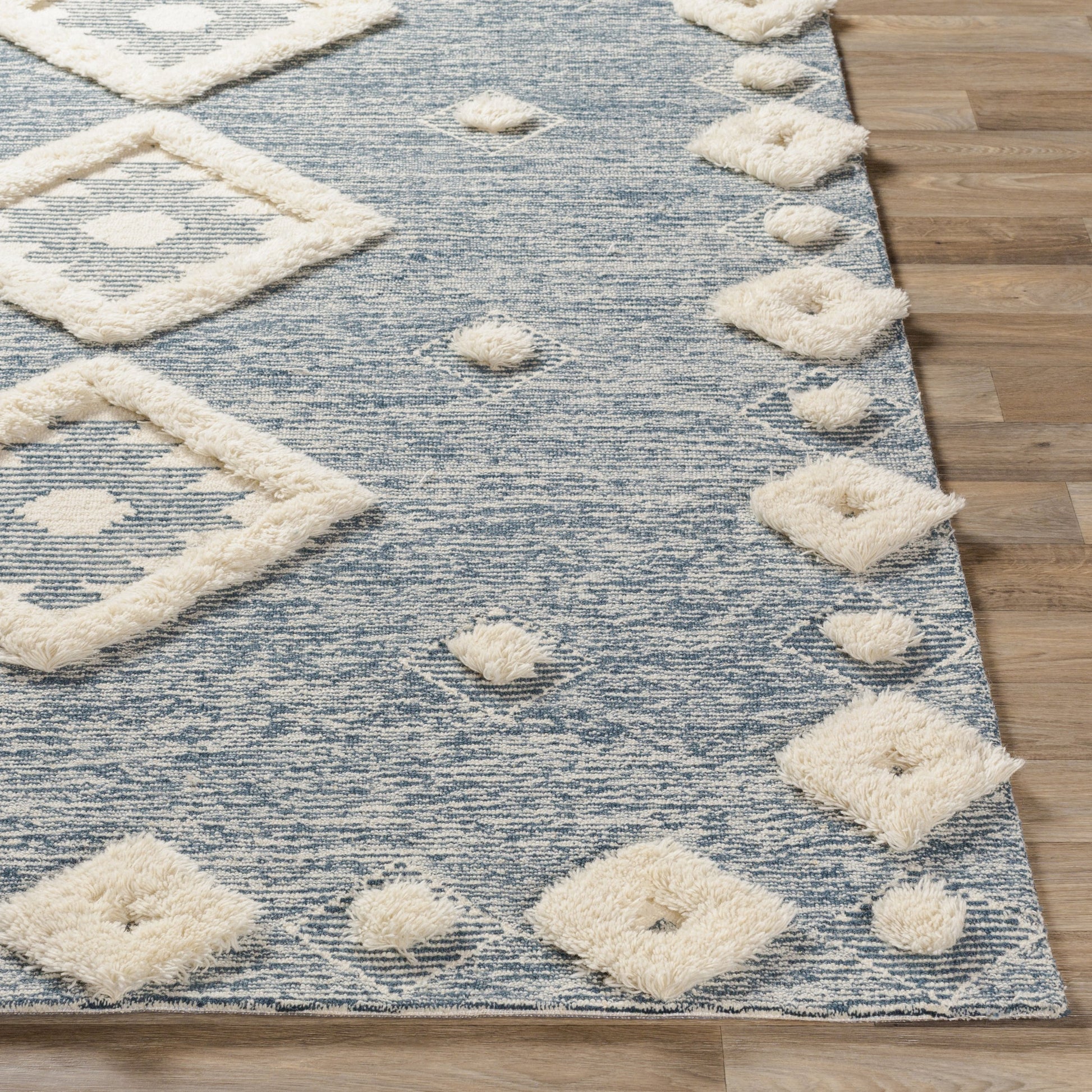 Cherokee Rug - 23799 by Surya. Made from 100% wool in a unique style.