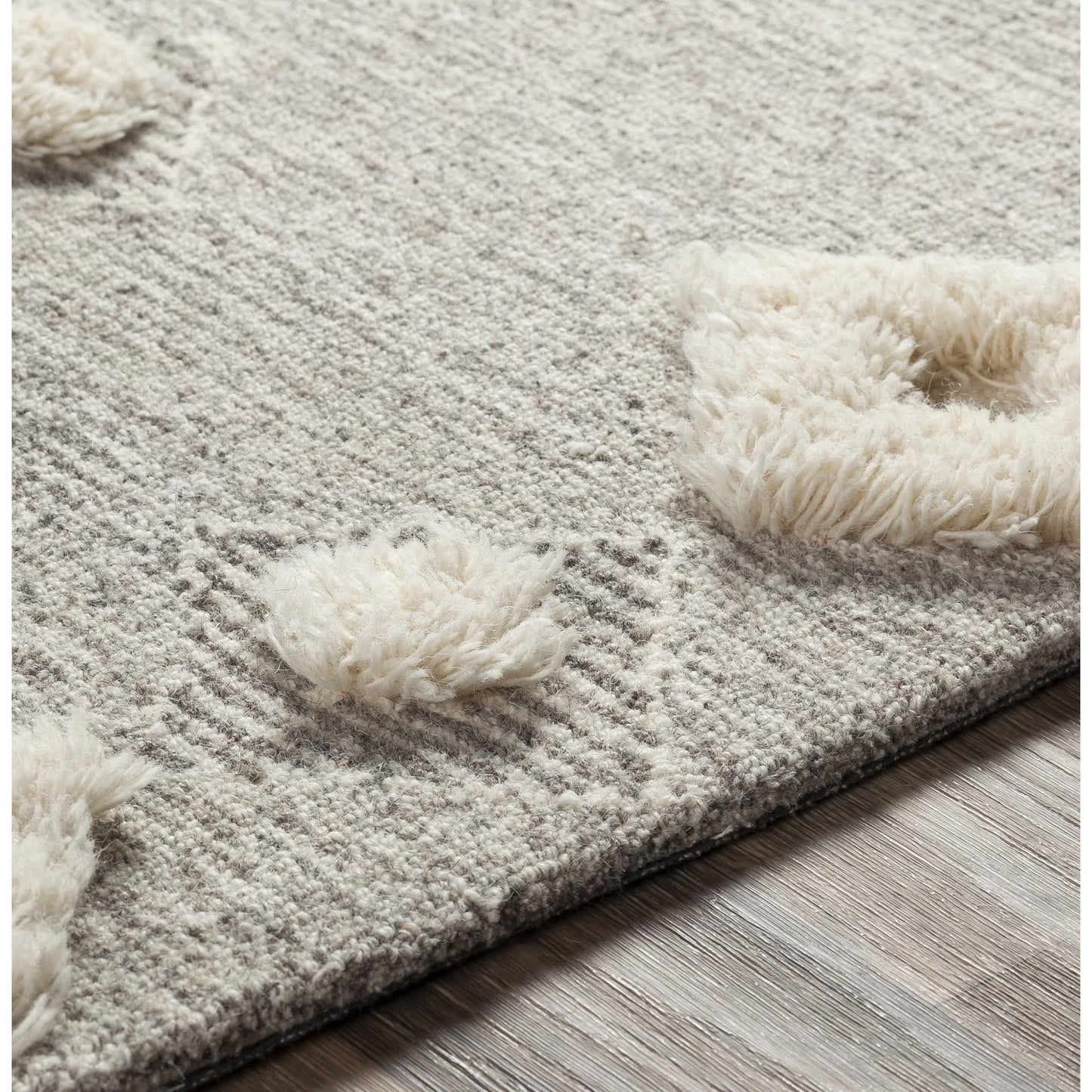 007 SR-755422,SR-755427 | Closeup | Cherokee Rug - 23799 by Surya. Made from 100% wool in a unique style.