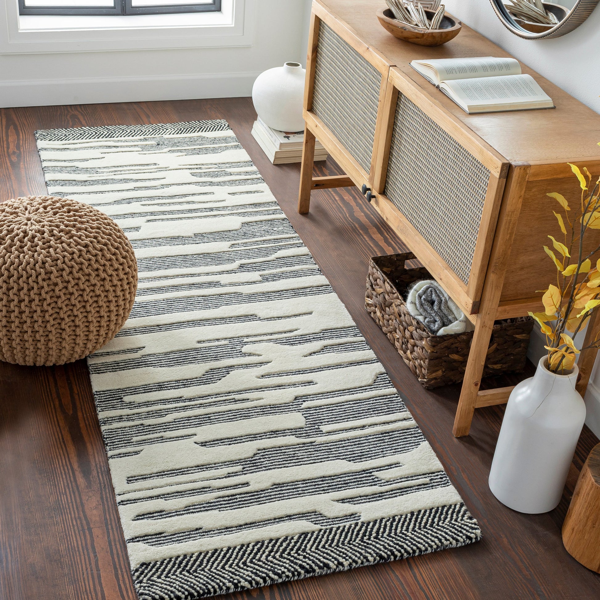 Cherokee Rug - 29981 by Livabliss in black, cream. Made from 100% wool in a unique style.
