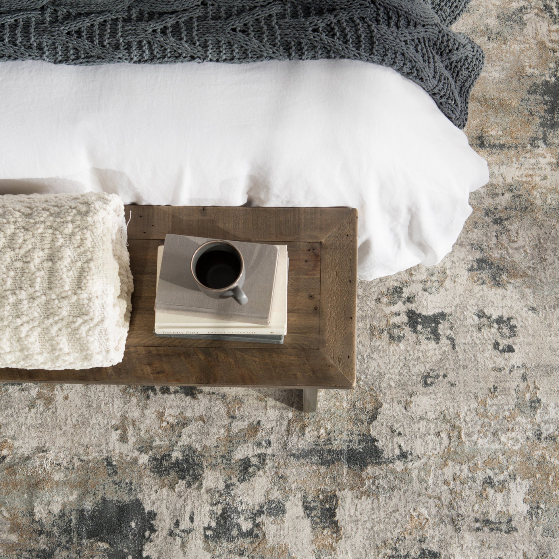 Cirque CIQ01 Rug by Jaipur Living in white, gray. Made from unique in a unique style.