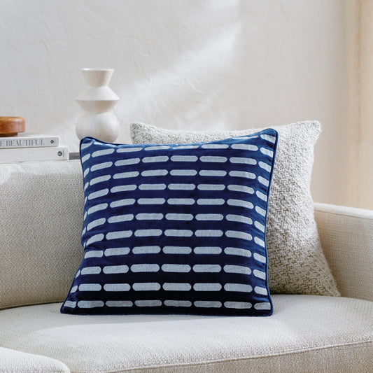 Connecticut Pillow - 486004 by Surya. Made from front: 100% cotton, back: 100% cotton in a modern style.