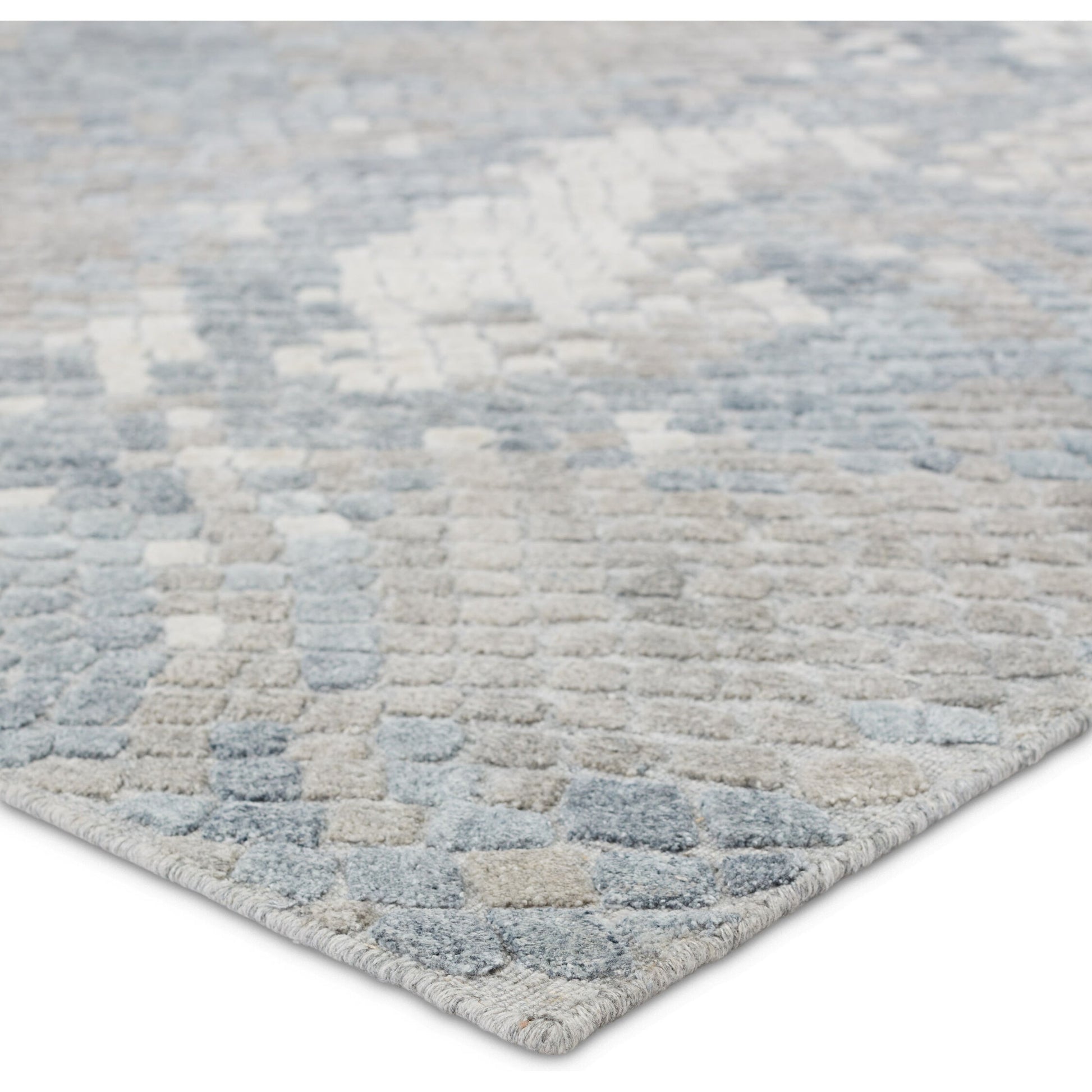 Clamor CLA02 Rug by Jaipur Living in gray, light blue. Made from 70% viscose, 30% wool in a unique style.