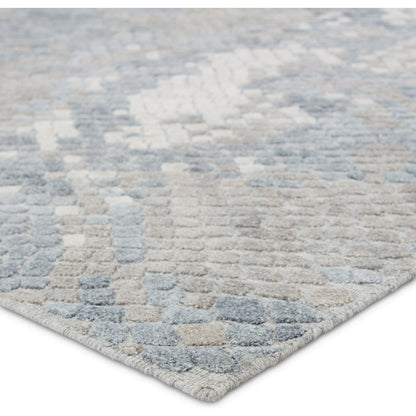Clamor CLA02 Rug by Jaipur Living in gray, light blue. Made from 70% viscose, 30% wool in a unique style.
