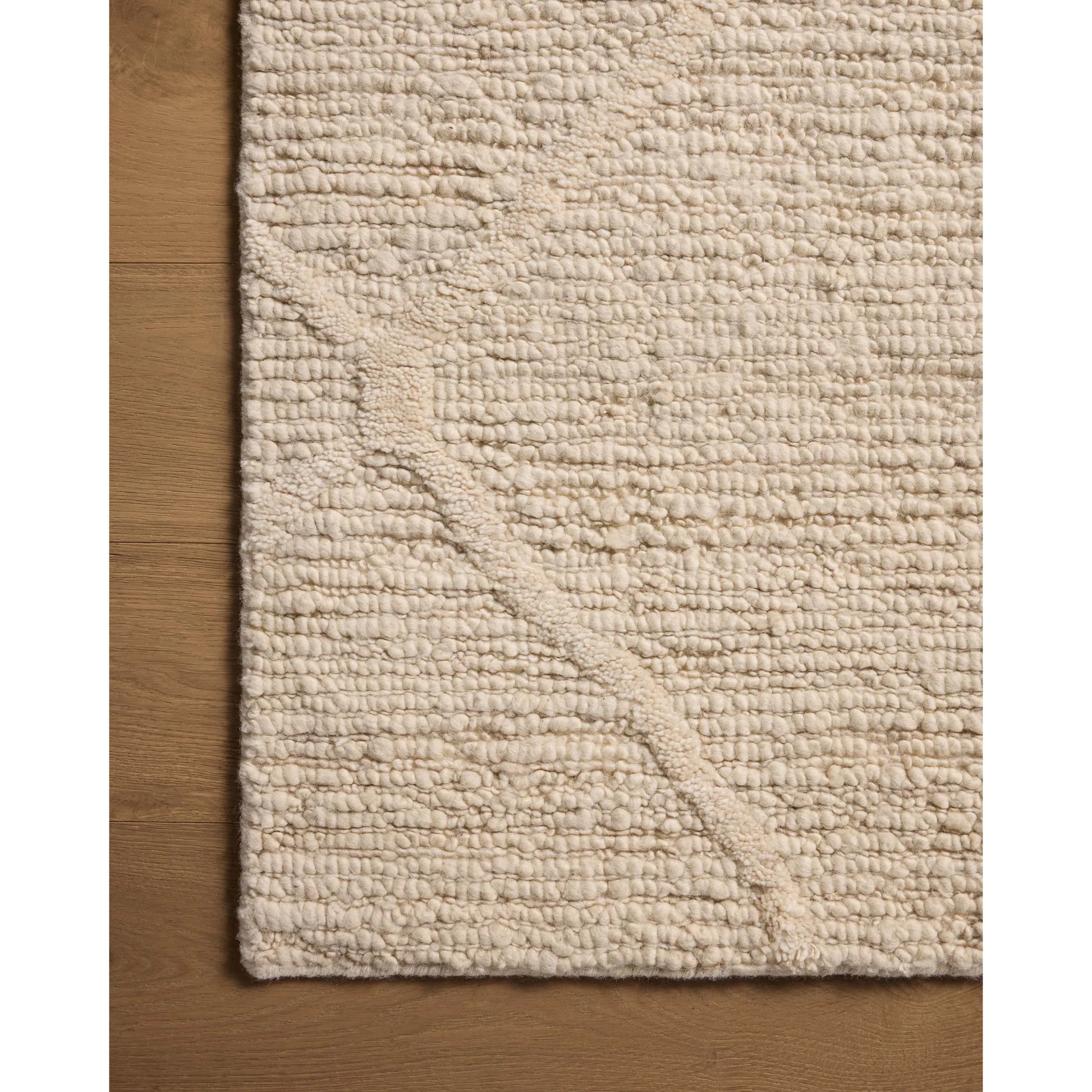 Cline CLI-01 Rug by Loloi. Made from wool, polyester, nylon in a unique style.