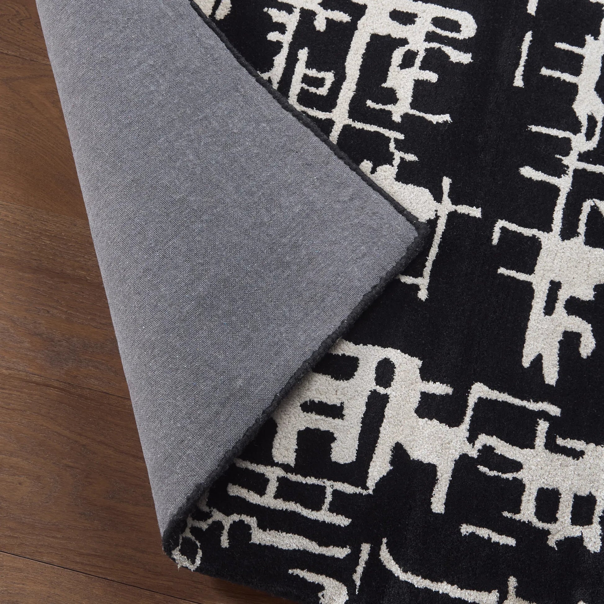 Clayton CLN16 Rug by Jaipur Living. Made from unique in a modern style.