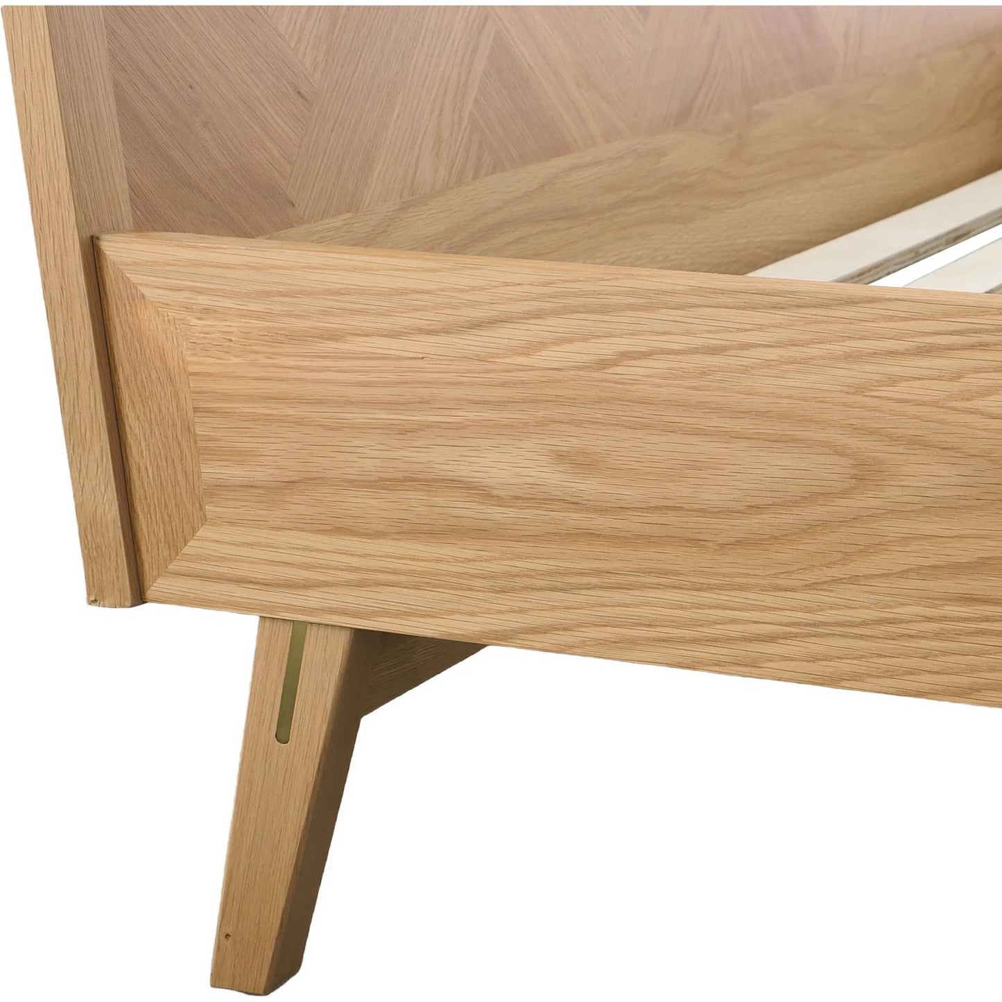 006 SI-2004191 | Closeup | Colton Bed by LH Imports in light brown. Made from solid oak, mdf oak veneer in a modern style.