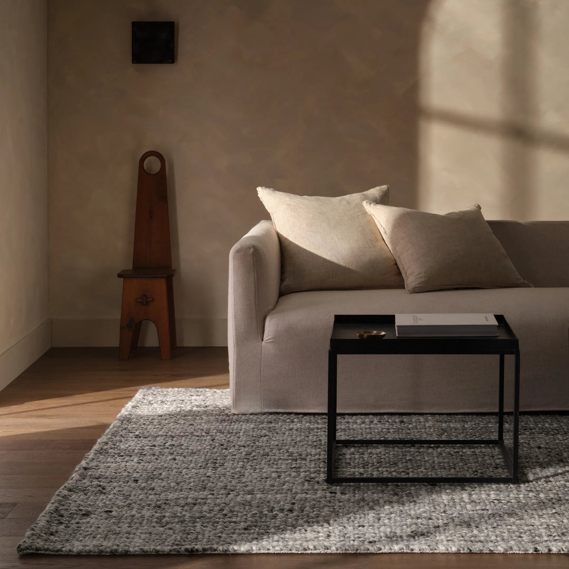 Cambridge CMB07 Rug by Jaipur Living in gray. Made from 100% wool in a unique style.