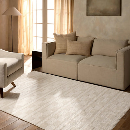 Composure CMP05 Rug by Jaipur Living in ivory. Made from 100% polyester in a unique style.