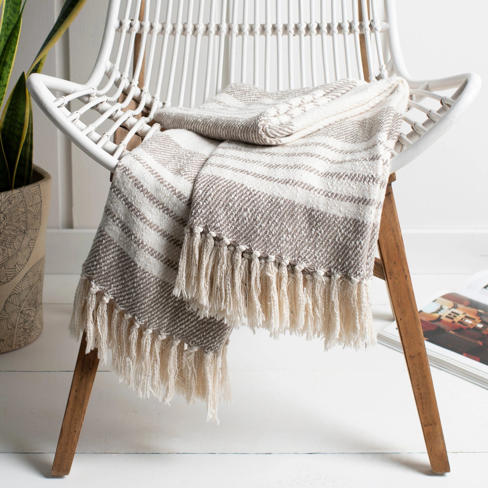 Chamonix - 34239 by Livabliss. Made from 70% cotton, 24% acrylic, 6% nylon in a cottage & farmhouse style.