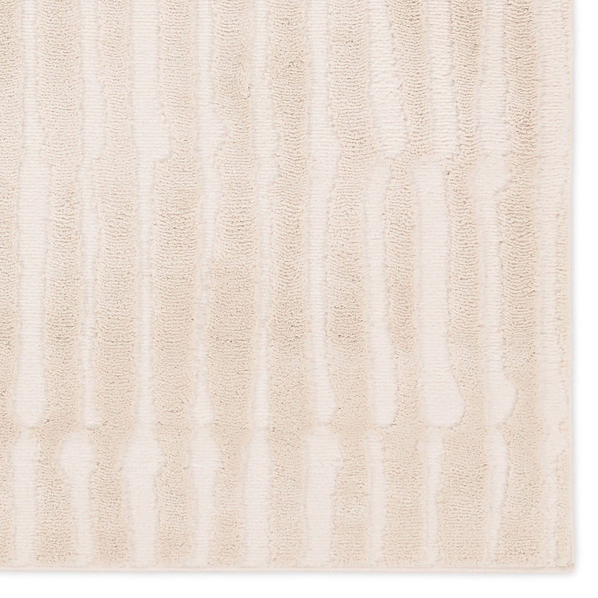 CNU02 Rug by Jaipur Living in white. Made from 70% polypropylene 30% polyester in a unique style.