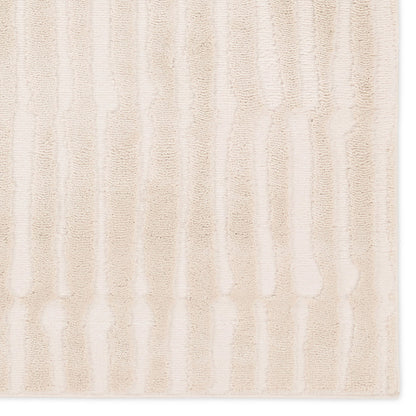 CNU02 Rug by Jaipur Living in white. Made from 70% polypropylene 30% polyester in a unique style.