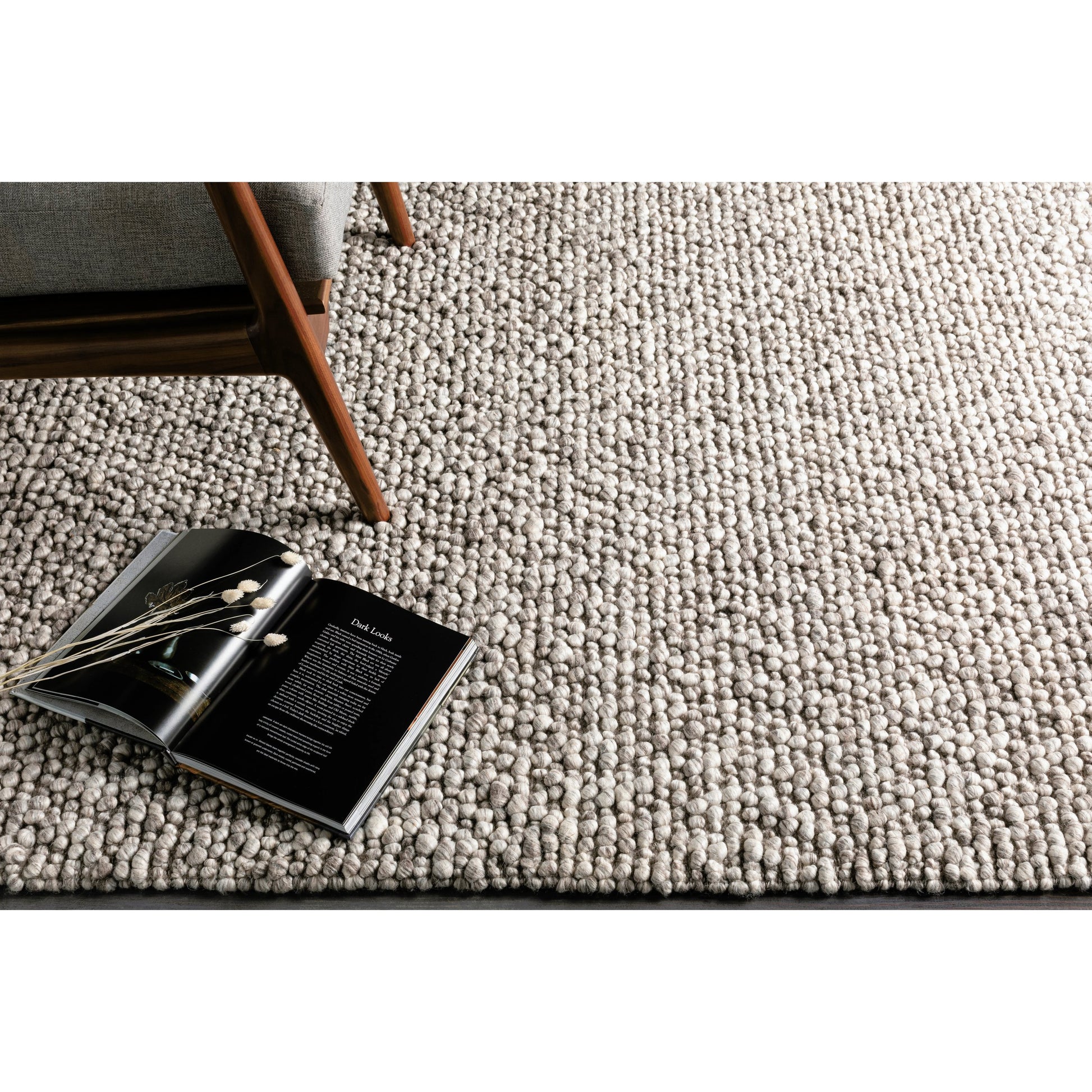 Como COO-2302 Rug by Surya. Made from 50% viscose, 50% wool in a unique style.