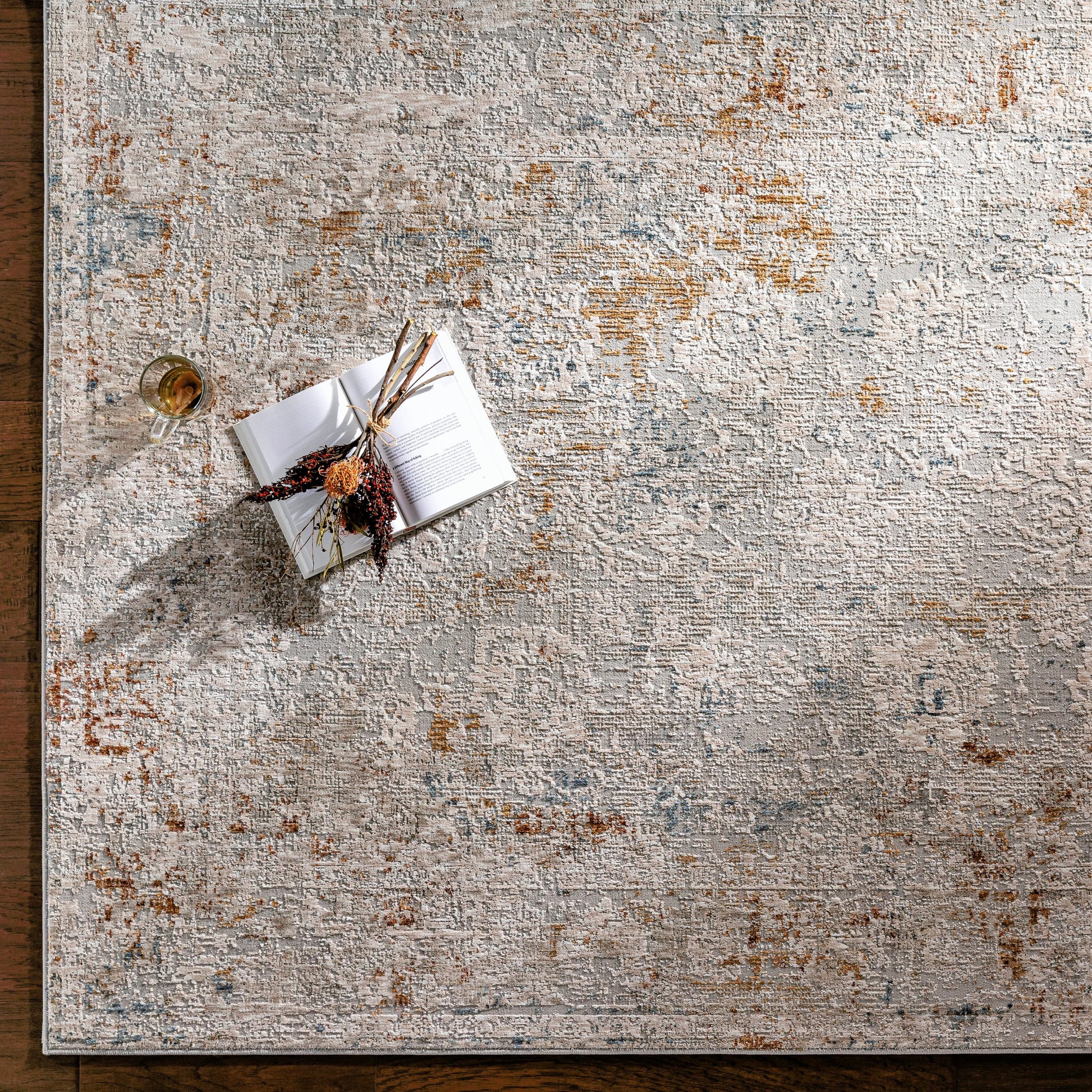 Carmel Rug by Livabliss. Made from 100% polyester in a modern style.