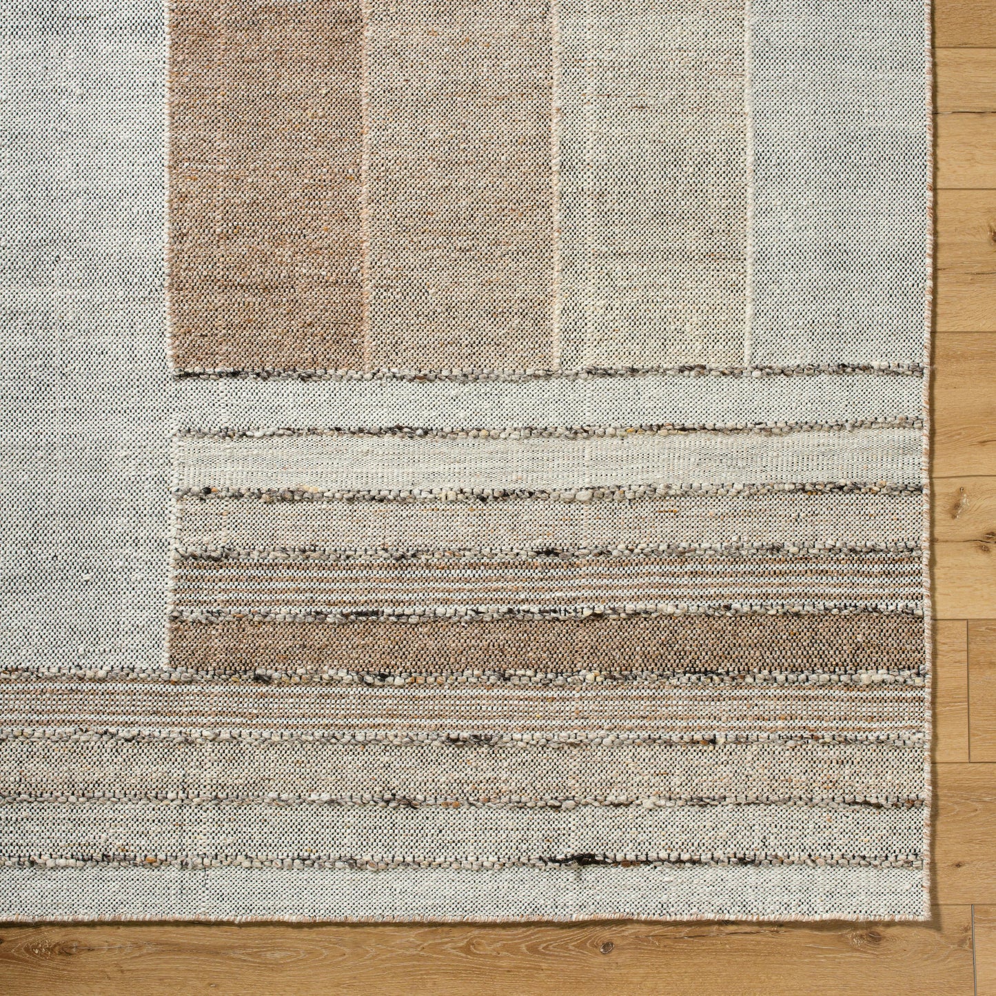 005 SI-2165685,SI-2165686,SI-2165687,SI-2165688,SI-2165689,SI-2165690 | Closeup | Celtic Rug - 537453 by Surya in ash, khaki, metallic - silver, sage. Made from wool in a unique style.