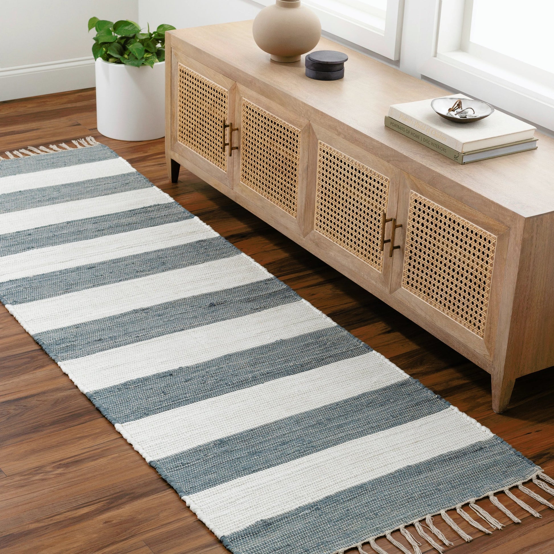 Cotone CTE-2300 Rug by Livabliss. Made from main: 100% recycled fabric in a unique style.
