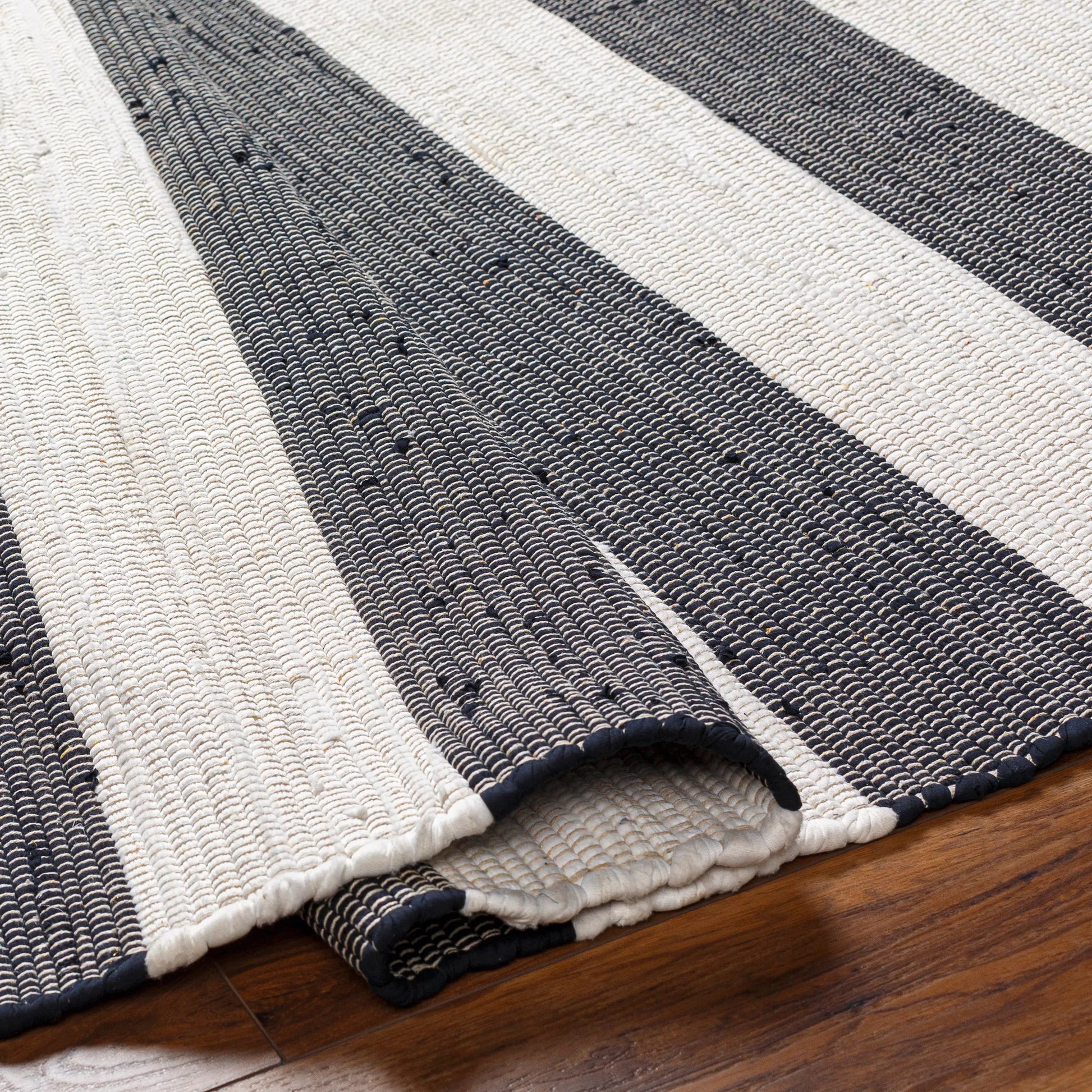 Cotone Rug - 32466 by Livabliss. Made from main: 100% recycled fabric in a unique style.