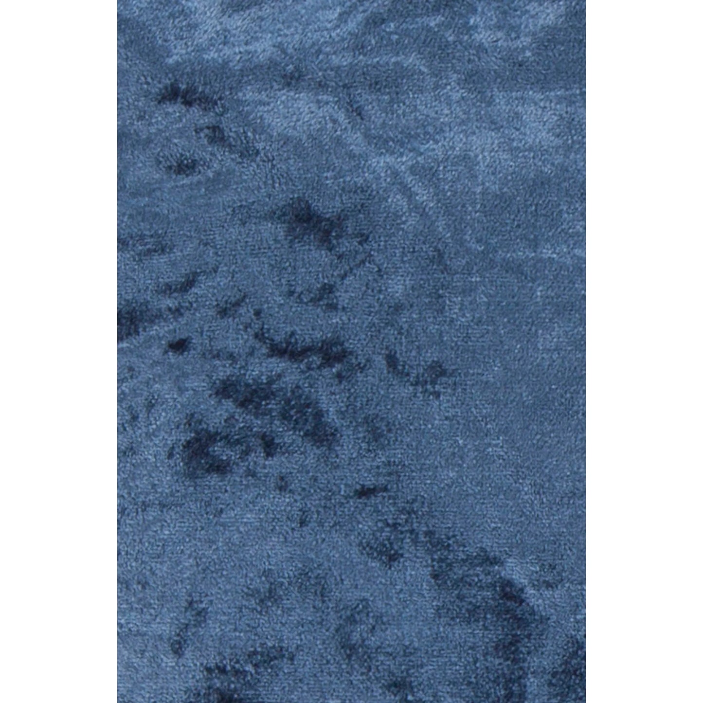 002 SI-2348944,SI-2348945 | Closeup | Pillow CUS-28046 by Chandra. Made from 40% cotton, 40% linen, 20% viscose in a eclectic & global style.