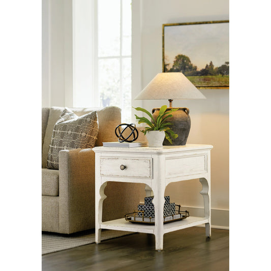 Americana End Table by Hooker Furniture in worn white. Made from oak veneers with solid-wood edge top in a cottage & farmhouse style.
