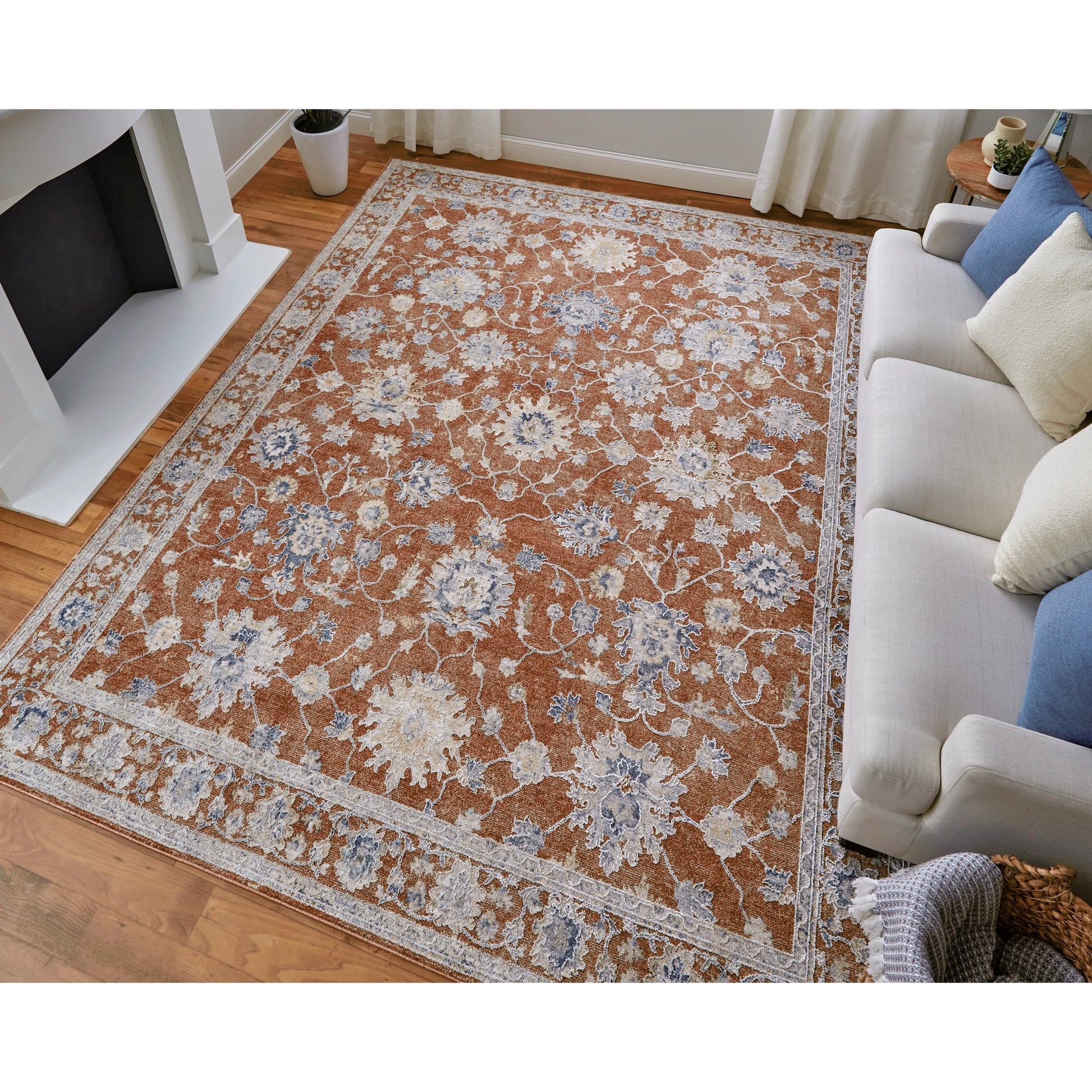 Pasha Transitional & Botanical Rug - 39M7F by Feizy. Made from polyester in a unique style.